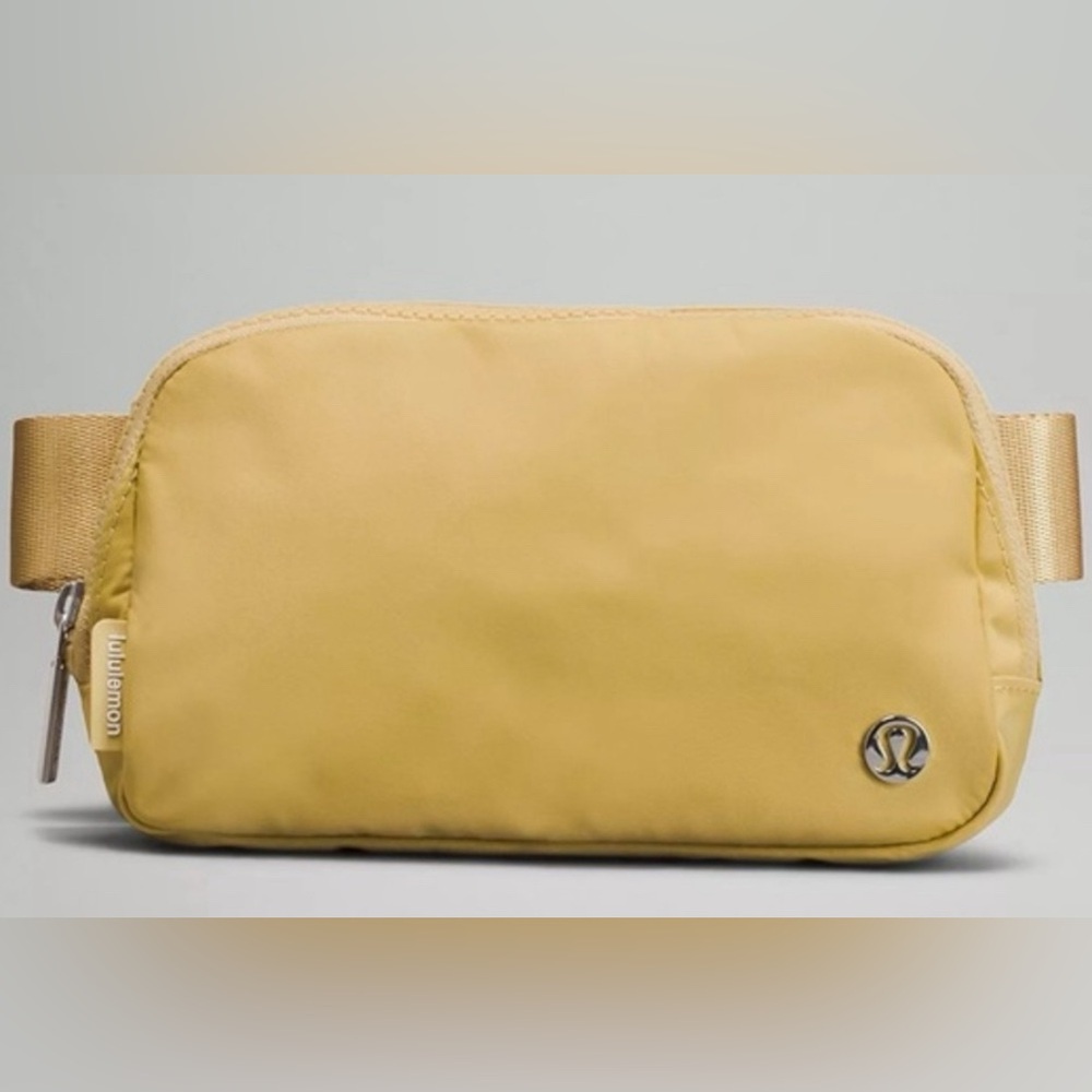 Lululemon Belt Bag Golden Sand NWT